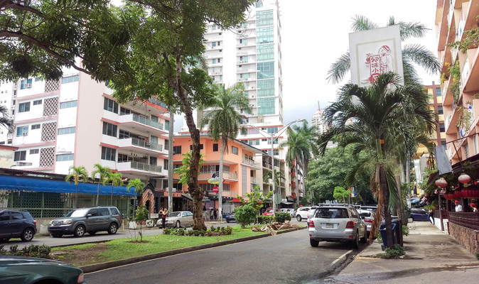 Panama--via angentina street-s018-r4